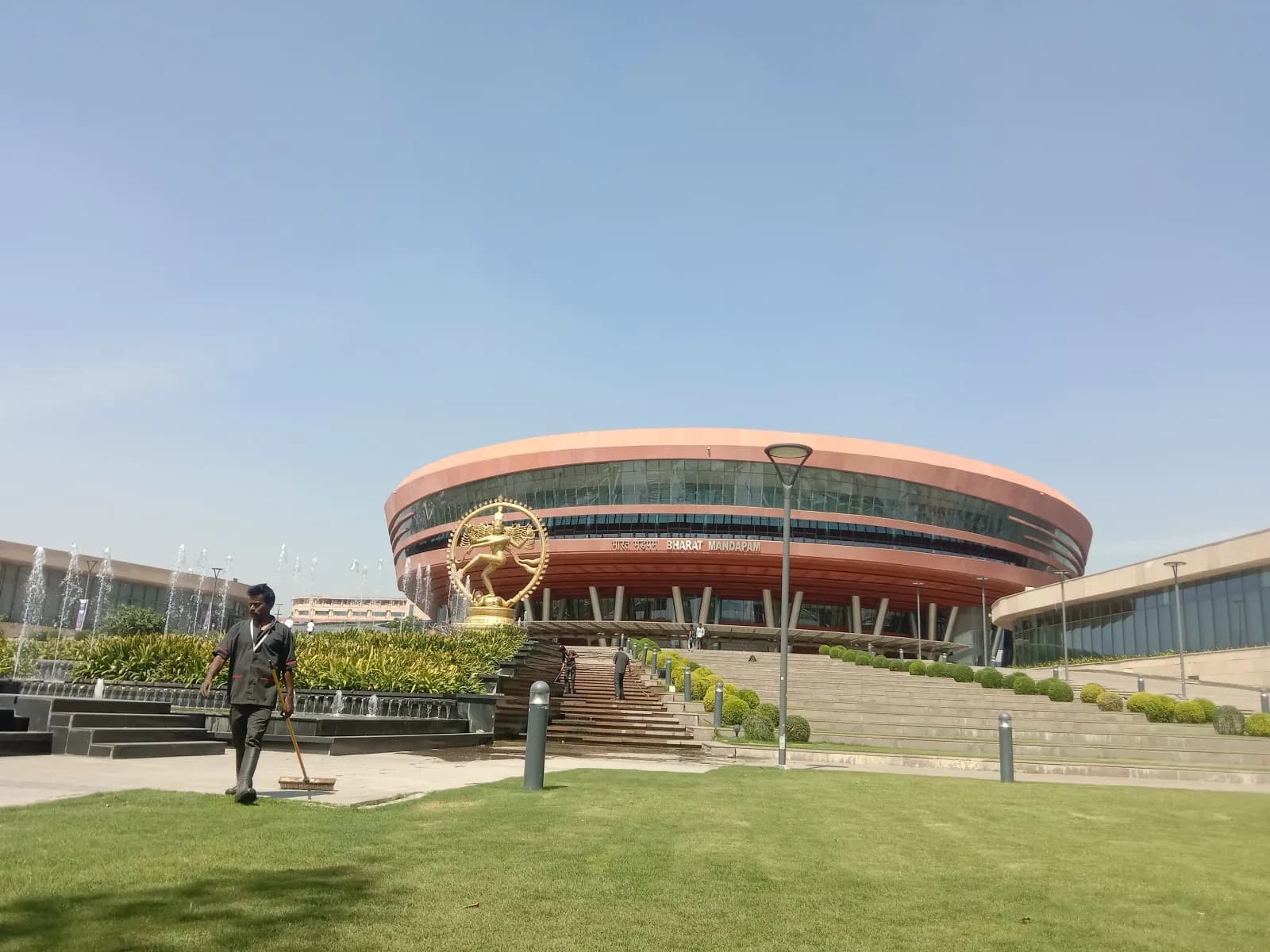 भारत मंडपम का बाहरी दृश्य